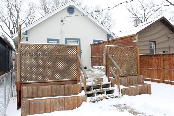 Property Photo:  3007 Dewdney Avenue  SK S4T 0Y3 