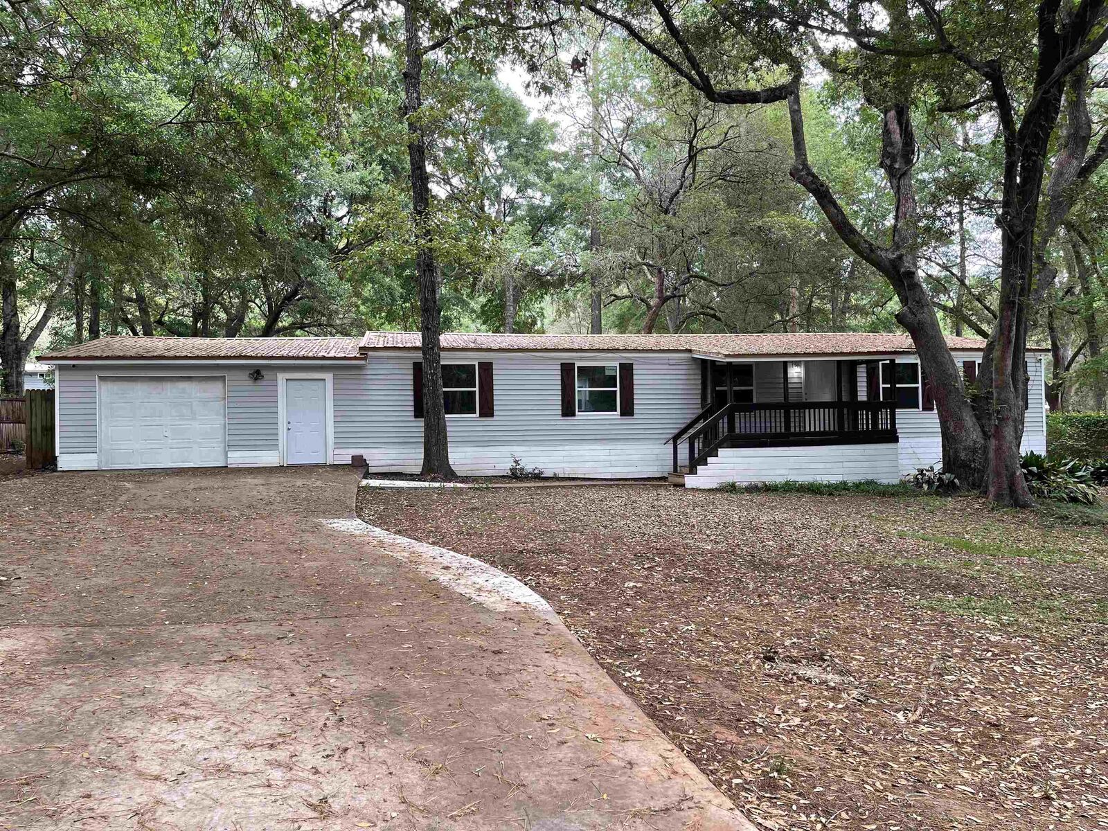 Property Photo: 2115 Burnt Pine Lane FL 32317