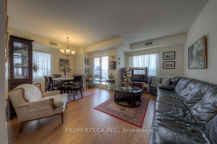 778 Sheppard Avenue W 301 — photo 1