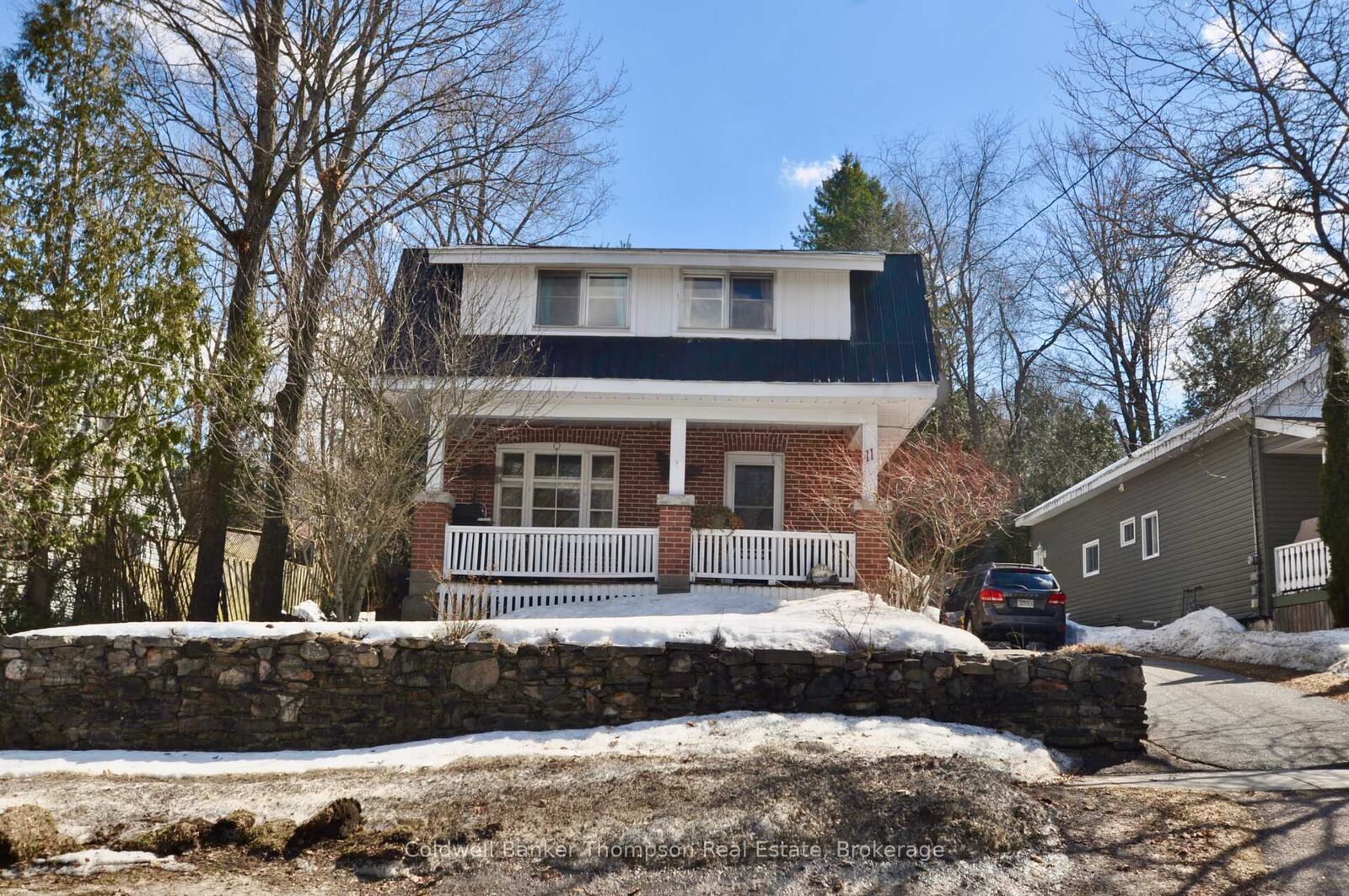 Property Photo: 11 Florence Street E ON P1H 1P8