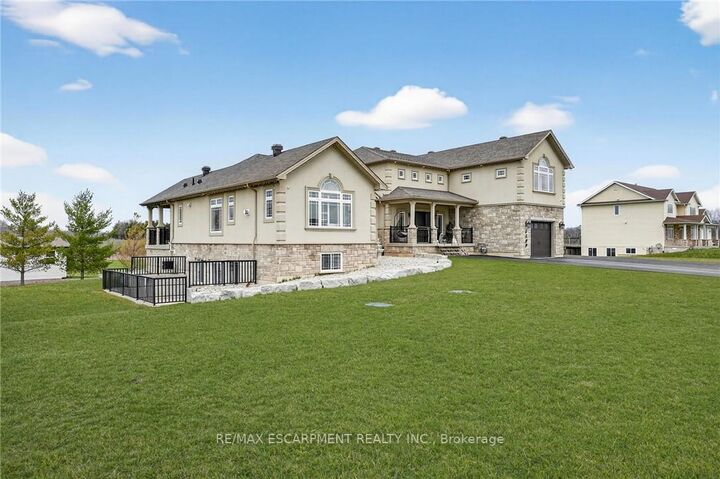 Property Photo: 5499 Attema Crescent ON L0R 1Y0