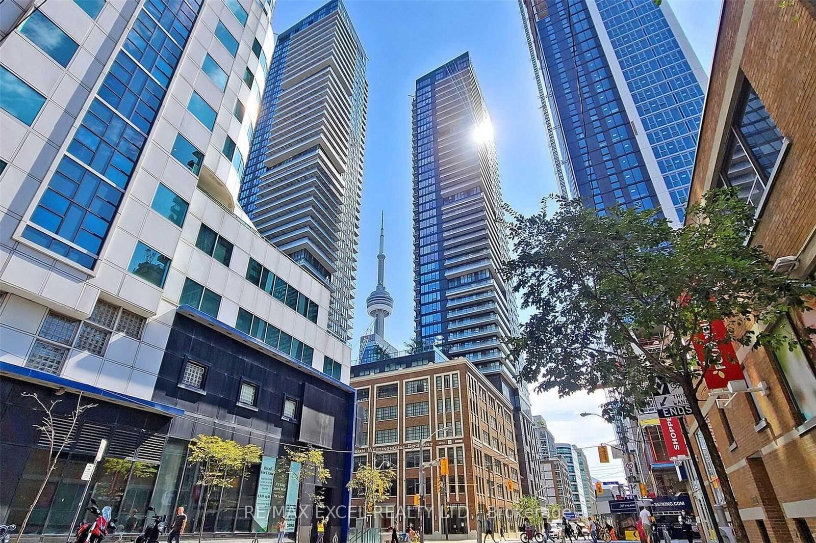 Property Photo:  55 Mercer Street 4910  ON M5V 0W4 