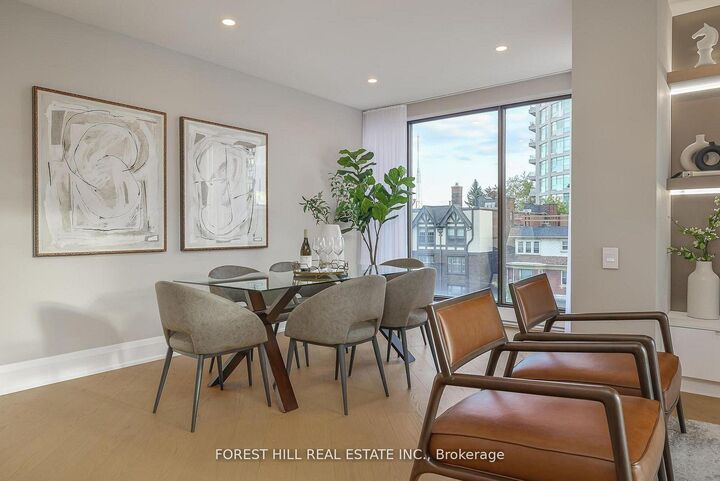 Property Photo: 342 Spadina Road 301 ON M5P 2V4