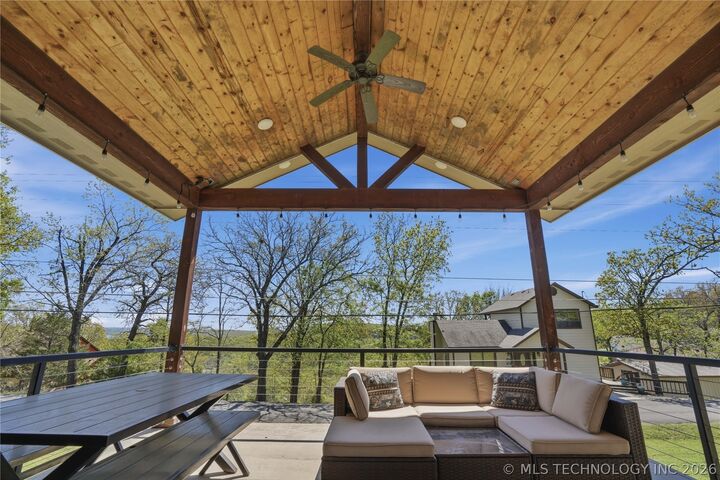 Property Photo:  446215 E Lakeview Drive  OK 74435 