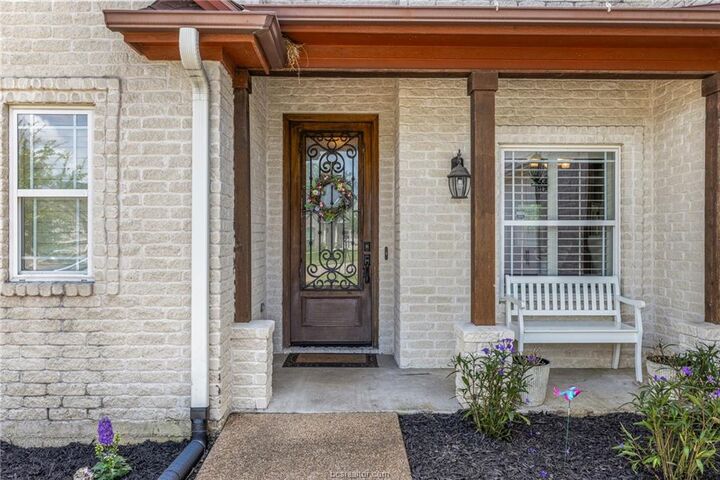 Property Photo:  2182 Chestnut Oak Circle  TX 77845 