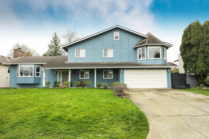26970 32A Avenue — photo 1