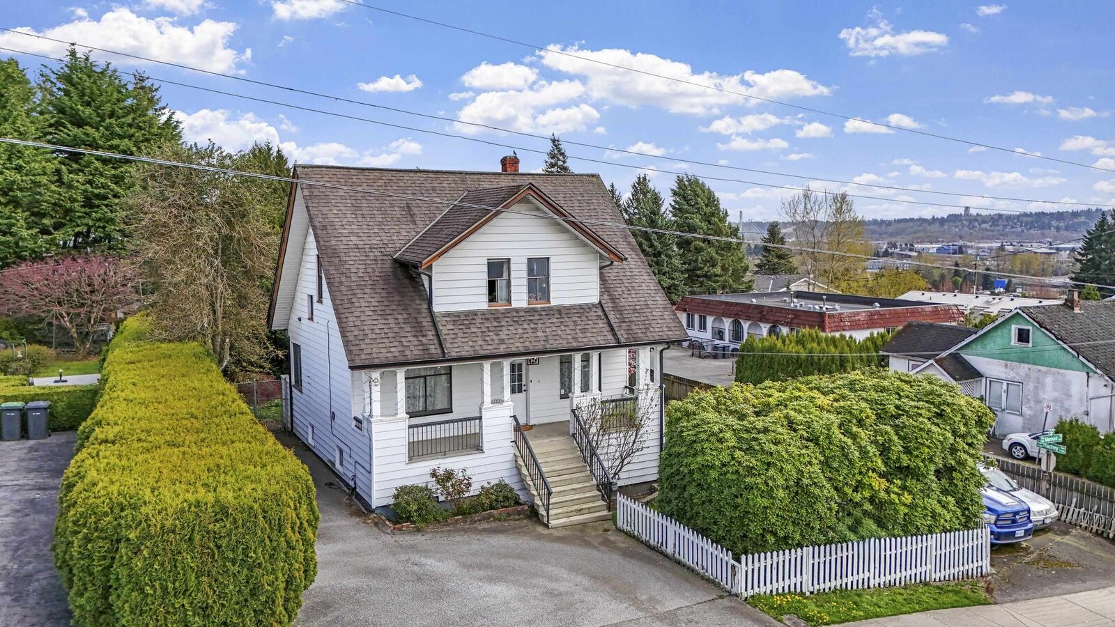 Property Photo: 319 Marmont Street BC V3K 4R4