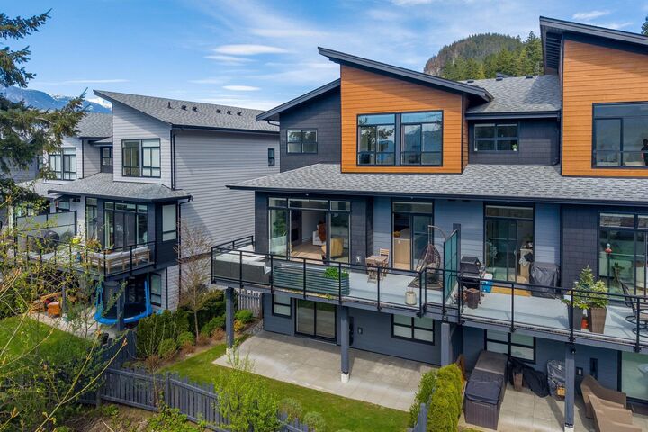Property Photo:  41203 Highline Place  BC V8B 1C2 
