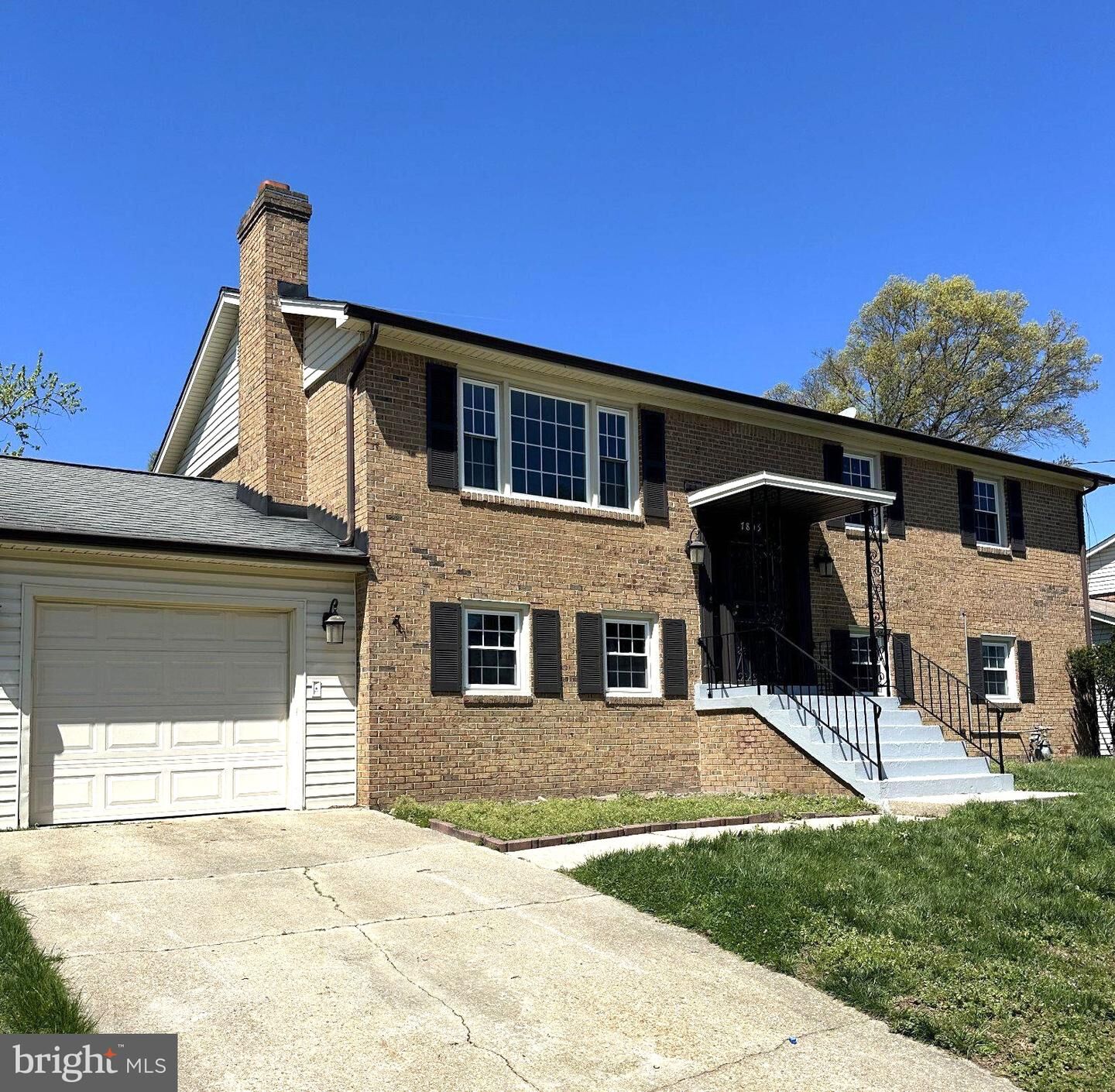 Property Photo: 7805 Gambier Drive MD 20772