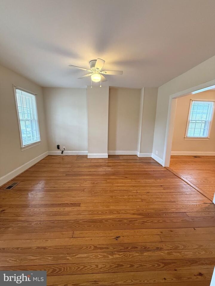 Property Photo: 422 Dunmore Street VA 22401