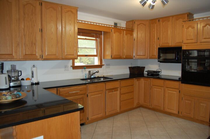 Property Photo:  1983 Horse Shoe Drive  VA 22182 