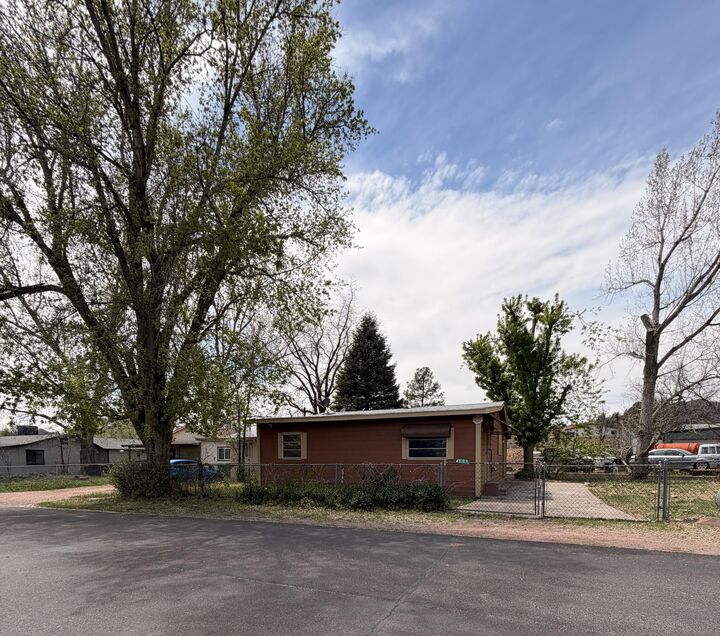 Property Photo:  102 N Orion Drive  AZ 85541 