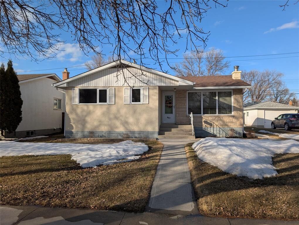 Photo de la propriété:  687 McLeod Avenue  MB R2K 0B6 