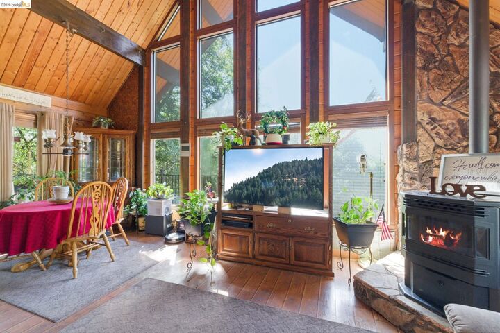 Property Photo:  22555 S Fork Rd  CA 95370 