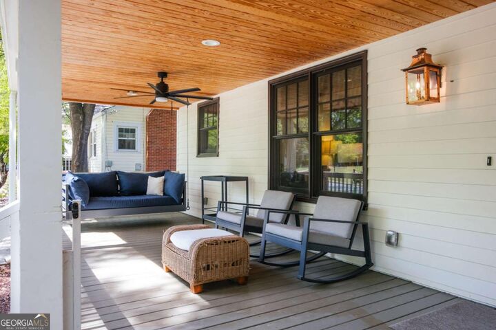 Property Photo:  234 Sunset Drive  GA 30608 