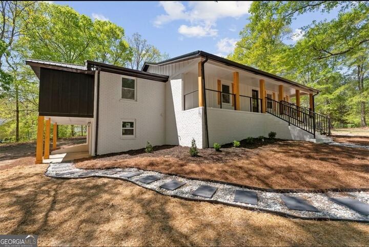 Property Photo:  350 Pine Shadows Drive  GA 30157 