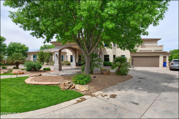 Property Photo: 5533 Woodfield Drive TX 79932