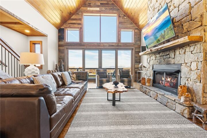 Property Photo:  37 Eagle Camp Overlook  NC 28604 