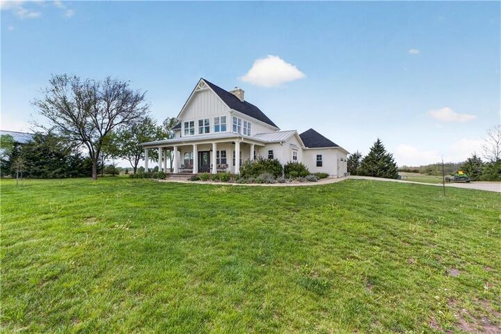 Property Photo: 17270 Stillwell Road KS 66012