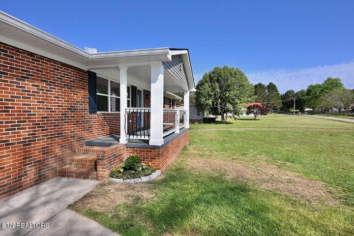Property Photo:  119 Alfred McCammon Rd  TN 37804 