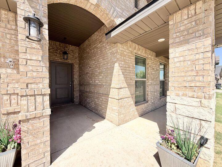 Property Photo:  2714 Virginia Avenue  TX 79407 