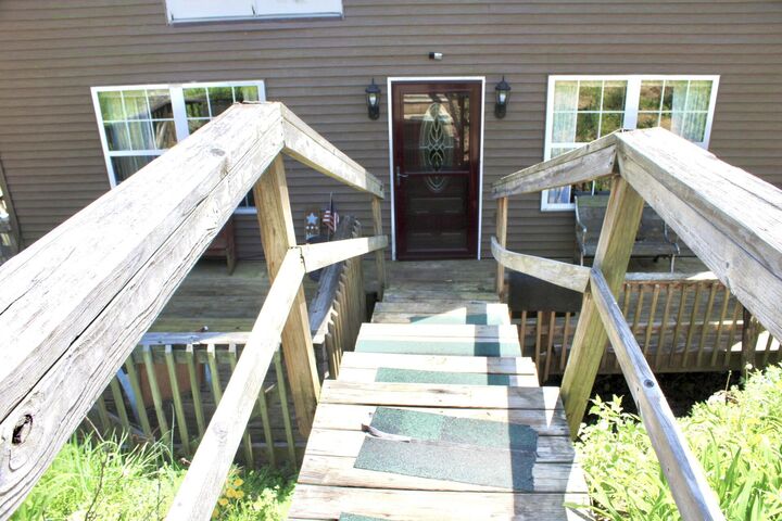 Property Photo:  682 Garrad Road  KY 41189 