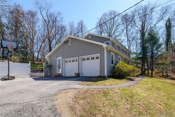 Property Photo:  3795 Wildwood Street  NY 10598 