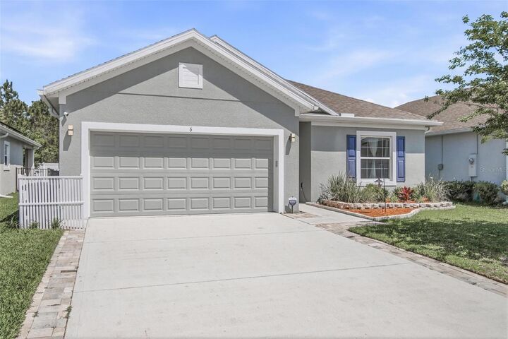 Property Photo:  6 Oakleaf Way  FL 32137 