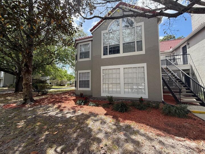 Property Photo: 995 Northern Dancer Way 105 FL 32707