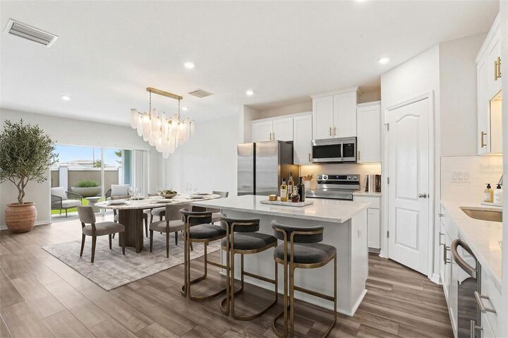 Property Photo:  10715 Ironwood Tree Way  FL 33576 