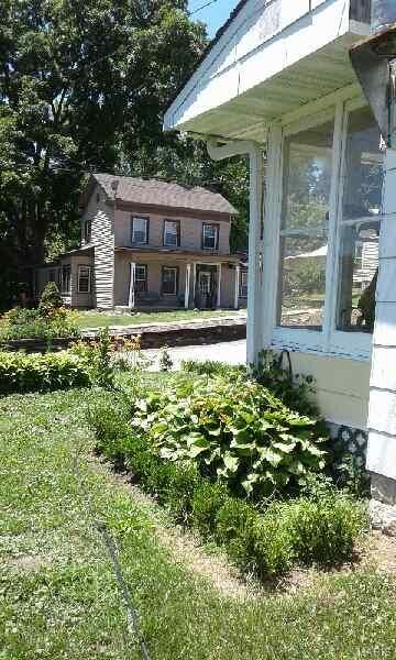 Property Photo:  208 N 4th Street  MO 63336 