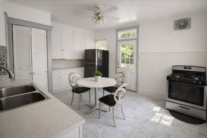 Property Photo:  10350 S Prospect Avenue  IL 60643 