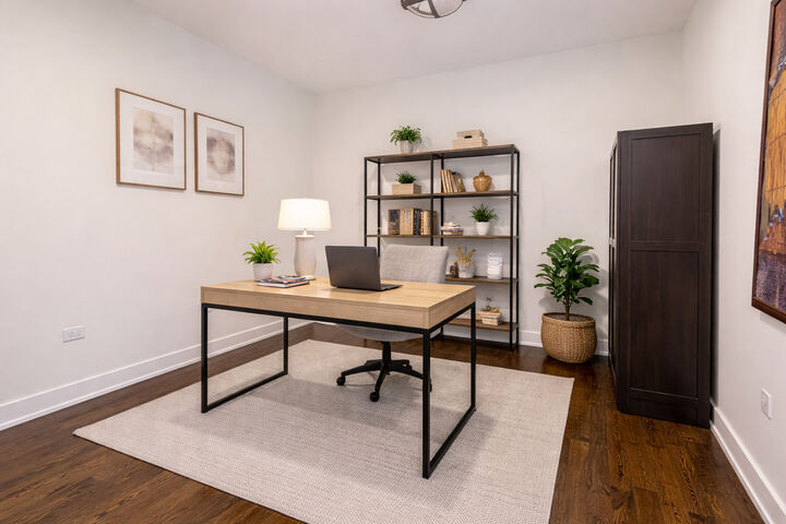 Property Photo: 5055 S Dorchester Avenue 208 IL 60615