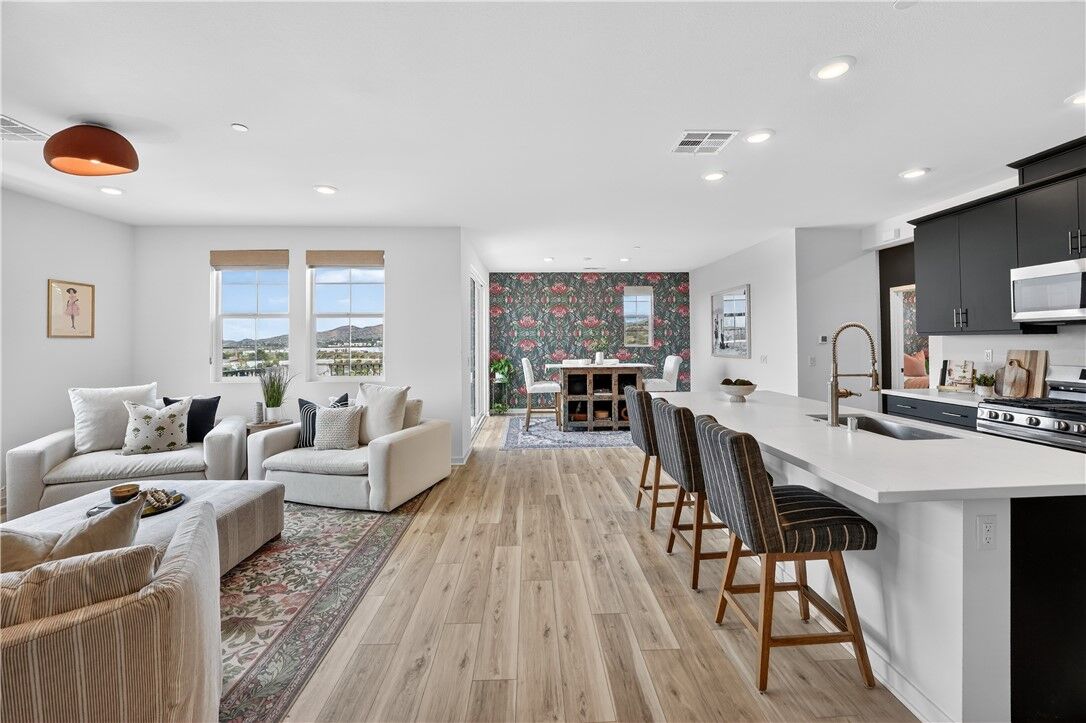 Property Photo:  415 Besalu Terrace  CA 92694 