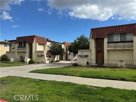 Property Photo: 1130 W Huntington Drive 8 CA 91007
