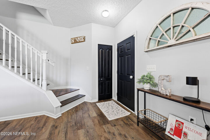 Property Photo:  2532 Crestdale Court  FL 32068 