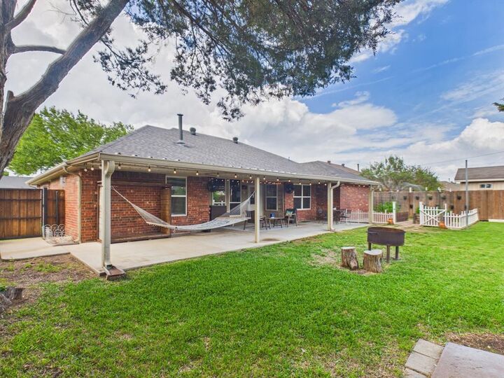 Property Photo:  6202 Bentwood Drive  TX 76065 