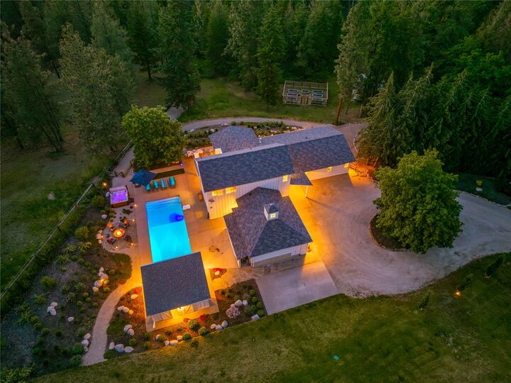2376 Saucier Road — photo 1