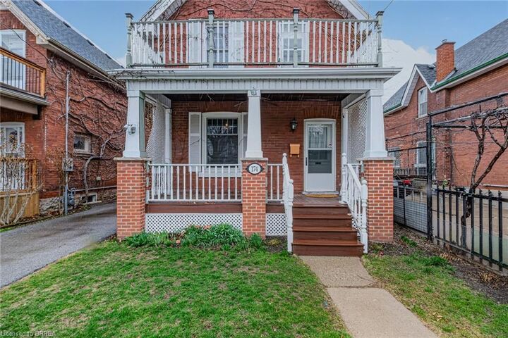 Property Photo:  174 Marlborough Street  ON N3S 4S9 