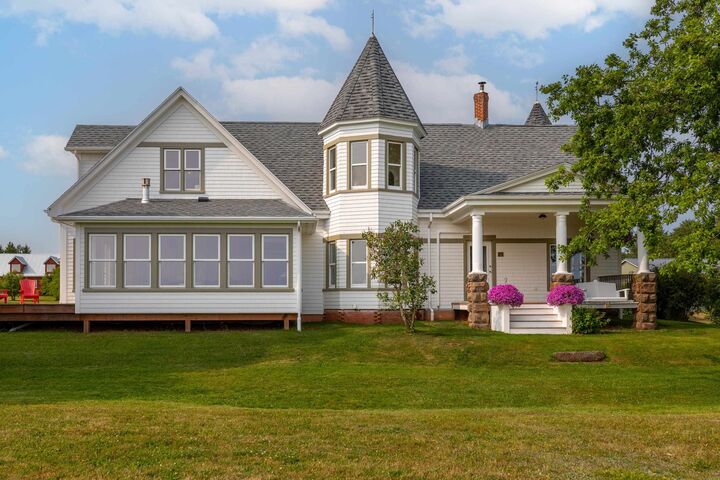 Property Photo:  31 / 33 Nelson Street  PE C0A 1J0 