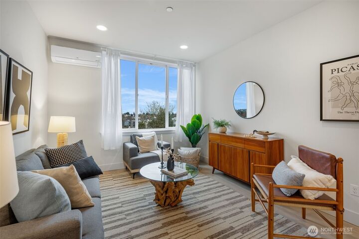 Property Photo:  908 N 46th Street F  WA 98103 