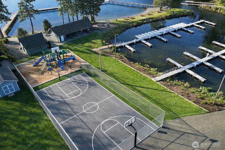 Property Photo:  90 E Lakeview Drive  WA 98584 