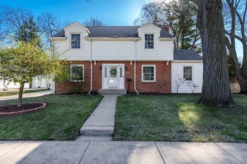 Property Photo:  925 Westchester Drive  IL 61107 