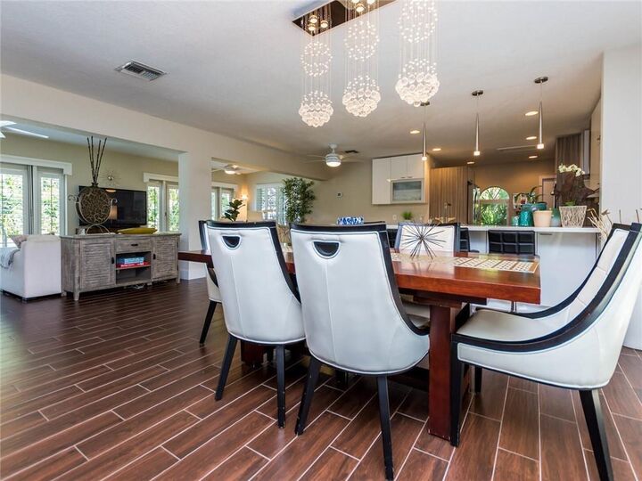 Property Photo:  2319 NE 16th Avenue  FL 33305 