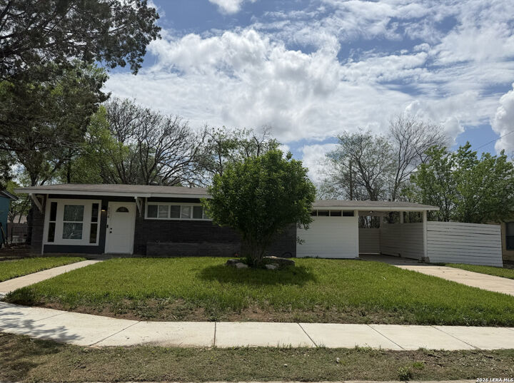 Property Photo:  134 Aldrich Dr  TX 78227 