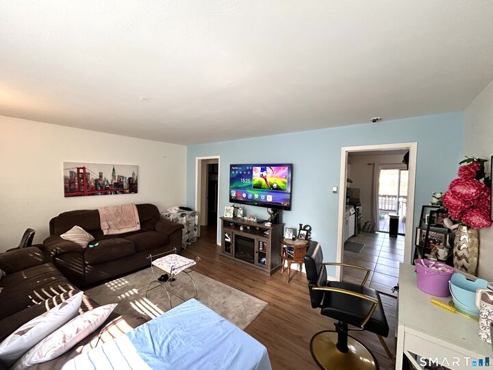 Property Photo:  2756 Madison Avenue 1A  CT 06606 