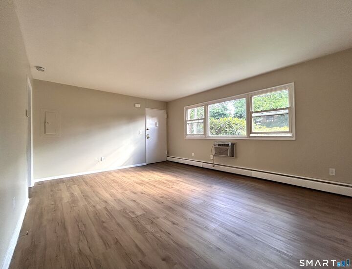 Property Photo: 2756 Madison Avenue 1A CT 06606
