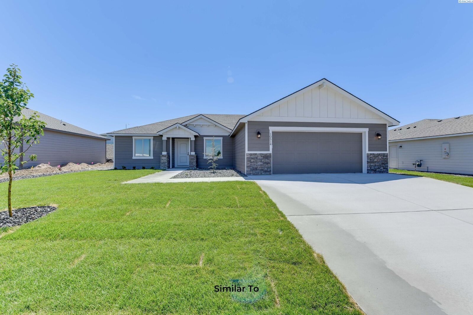 Property Photo:  4211 Road 104  WA 99301 
