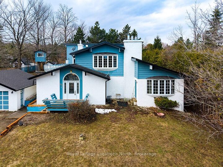 Property Photo: 252 Swiss Meadows Boulevard ON N0H 2E0