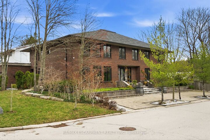 Property Photo: 78 Terrace Drive ON L9H 3X2